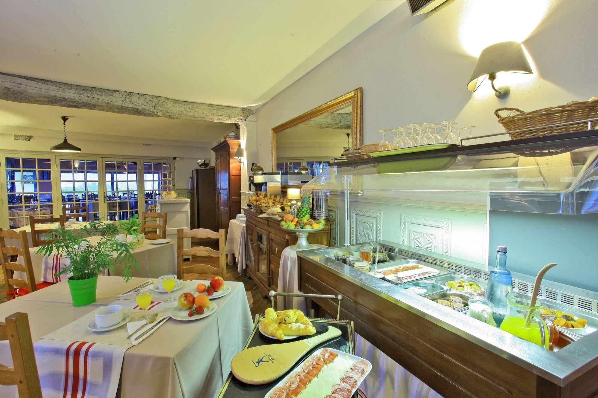 Hotel Restaurant Du Fronton Itxassou Εξωτερικό φωτογραφία